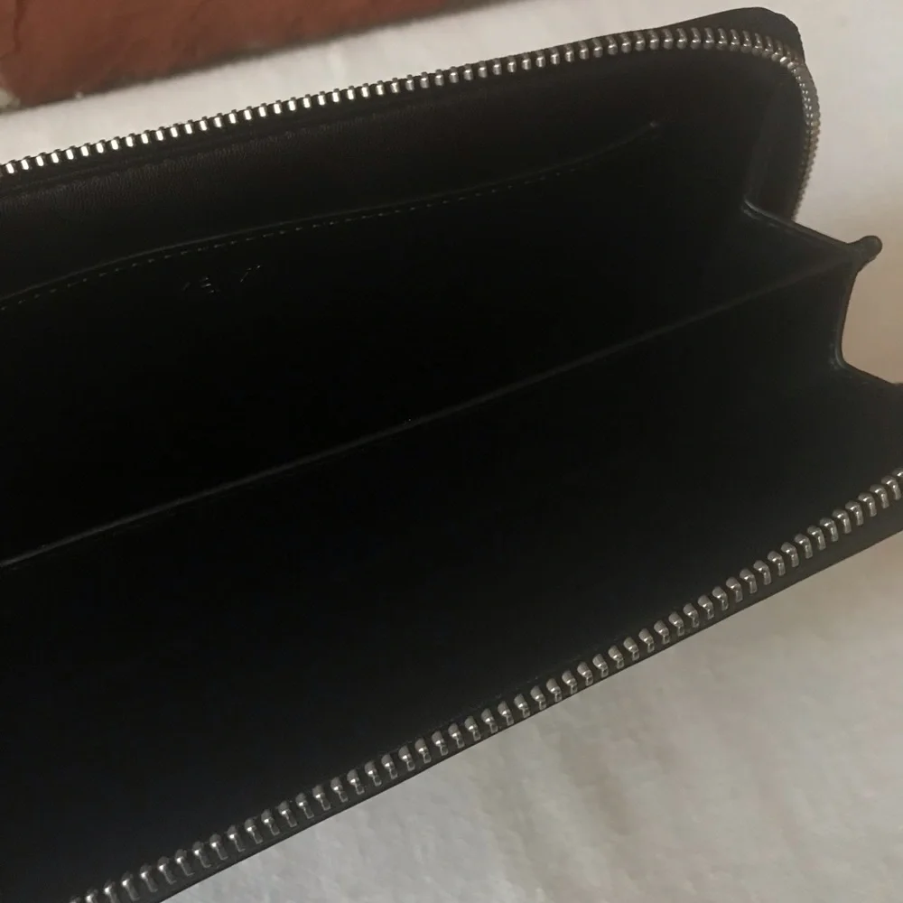 •Kenzo Black Leather Zip Clutch Travel Wallet Organizer